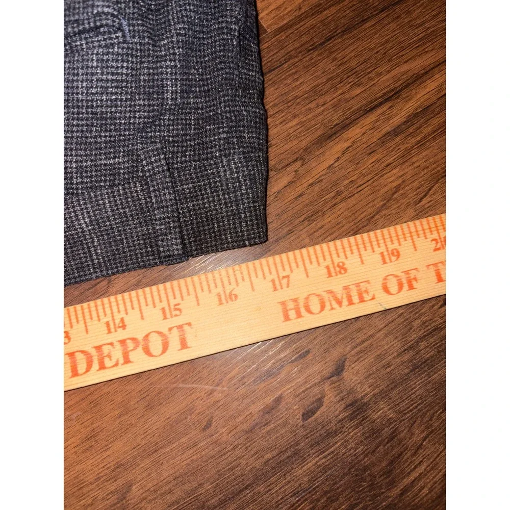 Banana Republic brand banana